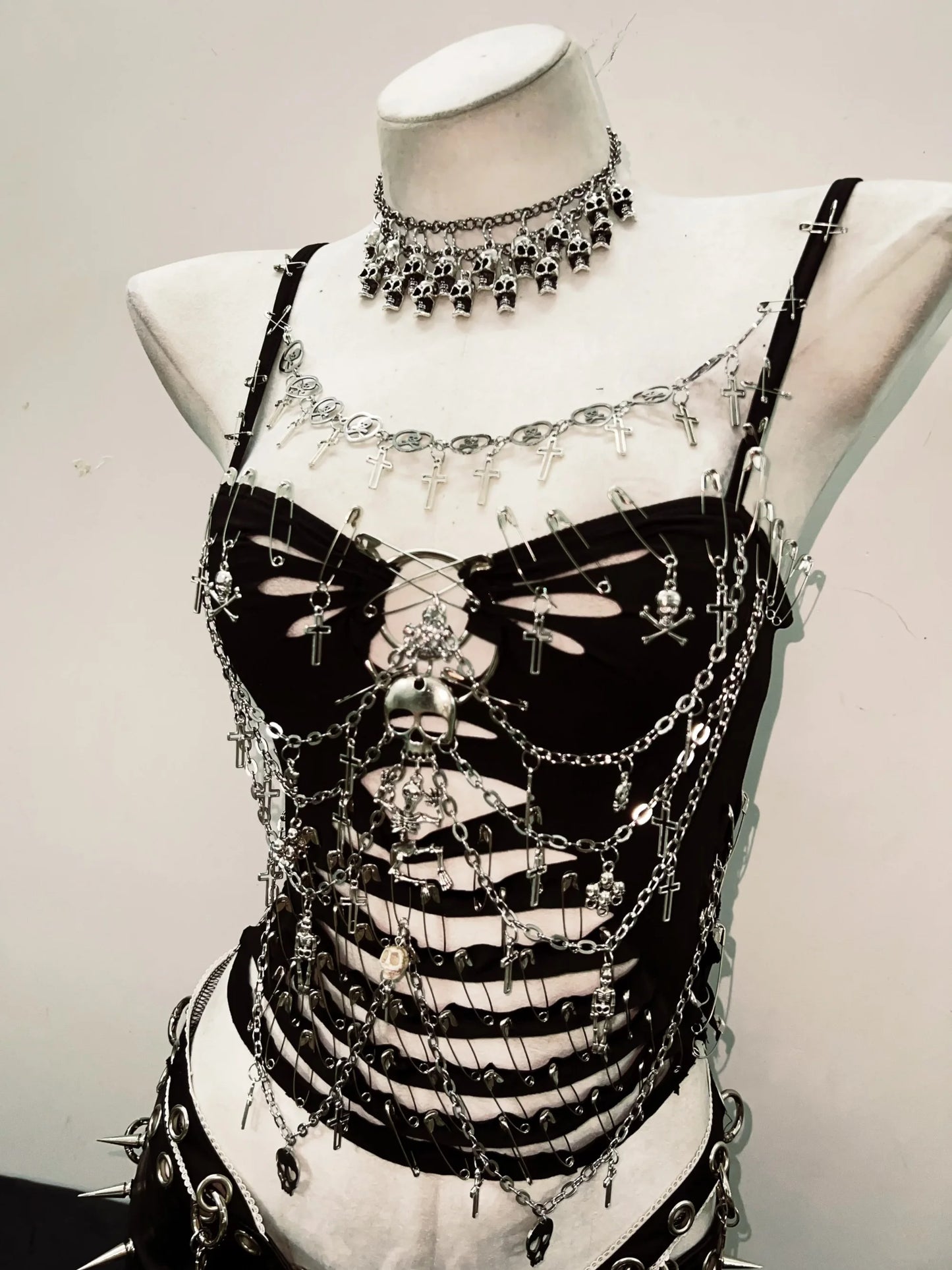 Gothic Tank Tops Punk Tank Tops Y2K Tops Y2K Fashion Y2K Crop Top Y2K Clothes Sexy Top Gothic Clothes Skull Top Bustier Top