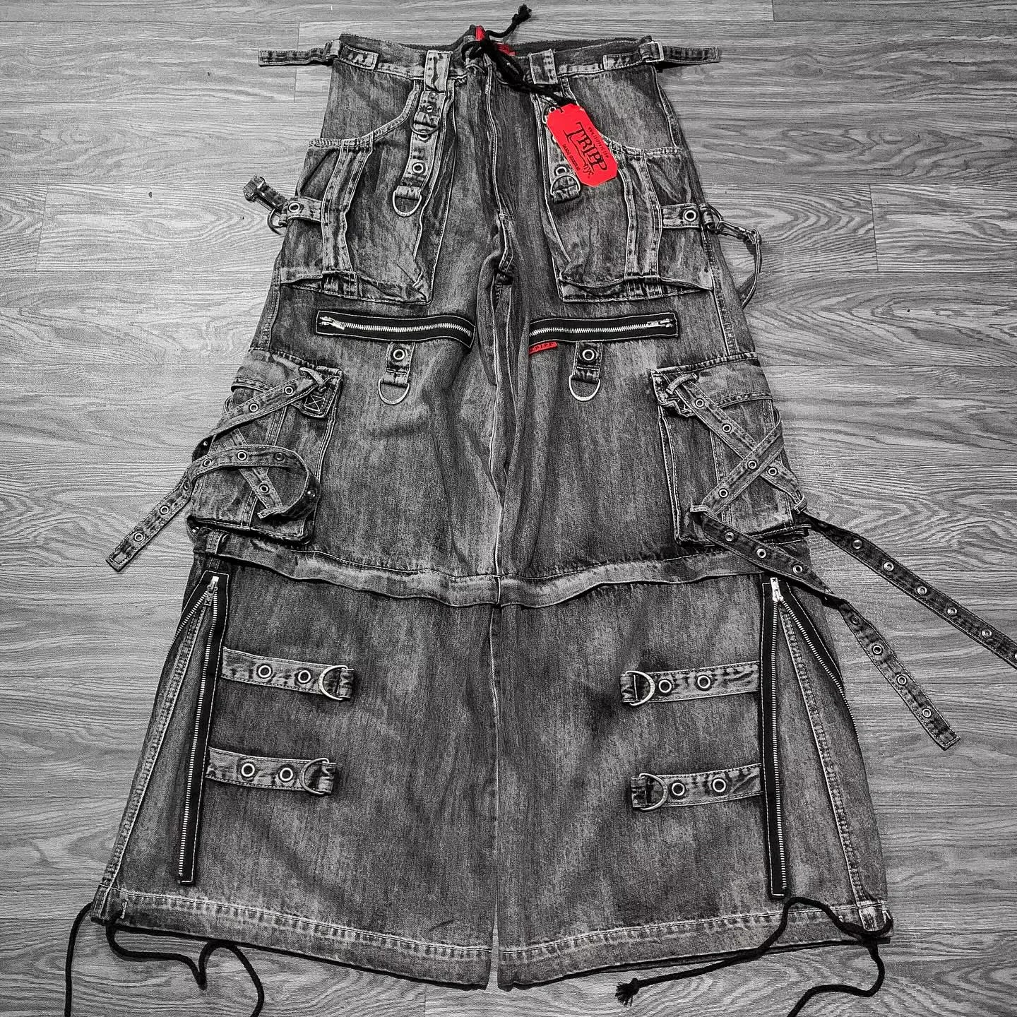 Pantalones anchos holgados dark unisex con multibolsillos desgastados, vaqueros streetwear alternativos estilo urbano gótico