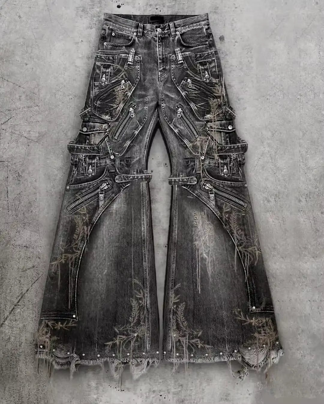 Pantalones cargo goth punk negros multibolsillos acampanados con correas cremalleras tachuelas bordes deshilachados streetwear alternativo
