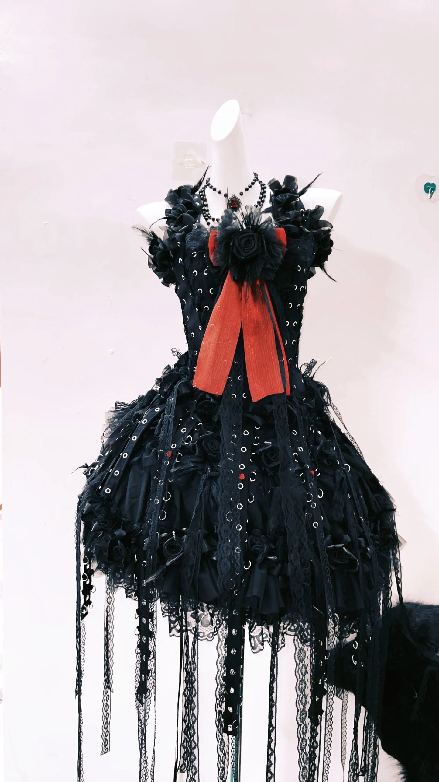 Vestido gótico de 2 piezas con top de encaje vintage sin mangas y falda larga negra estilo alternativo romántico
