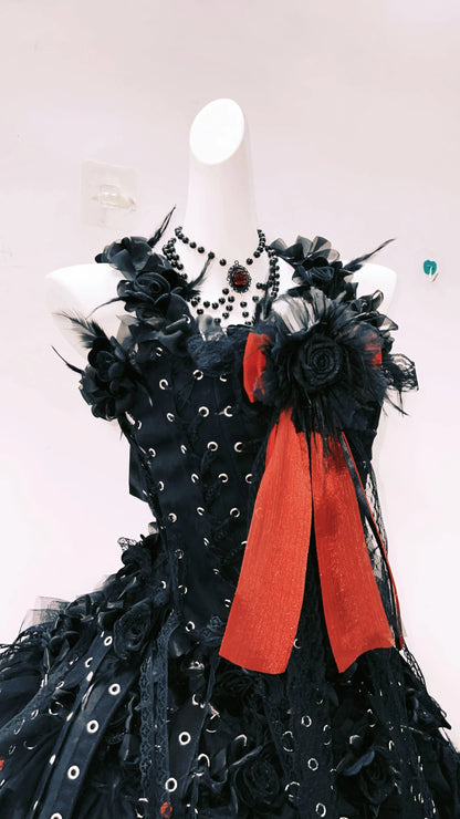 Vestido gótico de 2 piezas con top de encaje vintage sin mangas y falda larga negra estilo alternativo romántico kawaii, imagen de la parte superior
